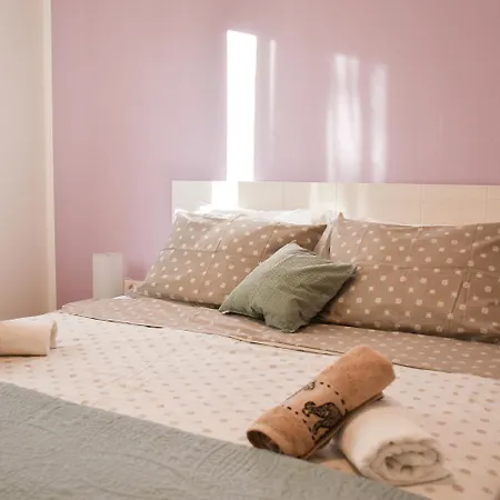 Hundefreundliches Nur 500 Meter Zum Mit Meerblick Und Tollem Privatgarten * Rovinj